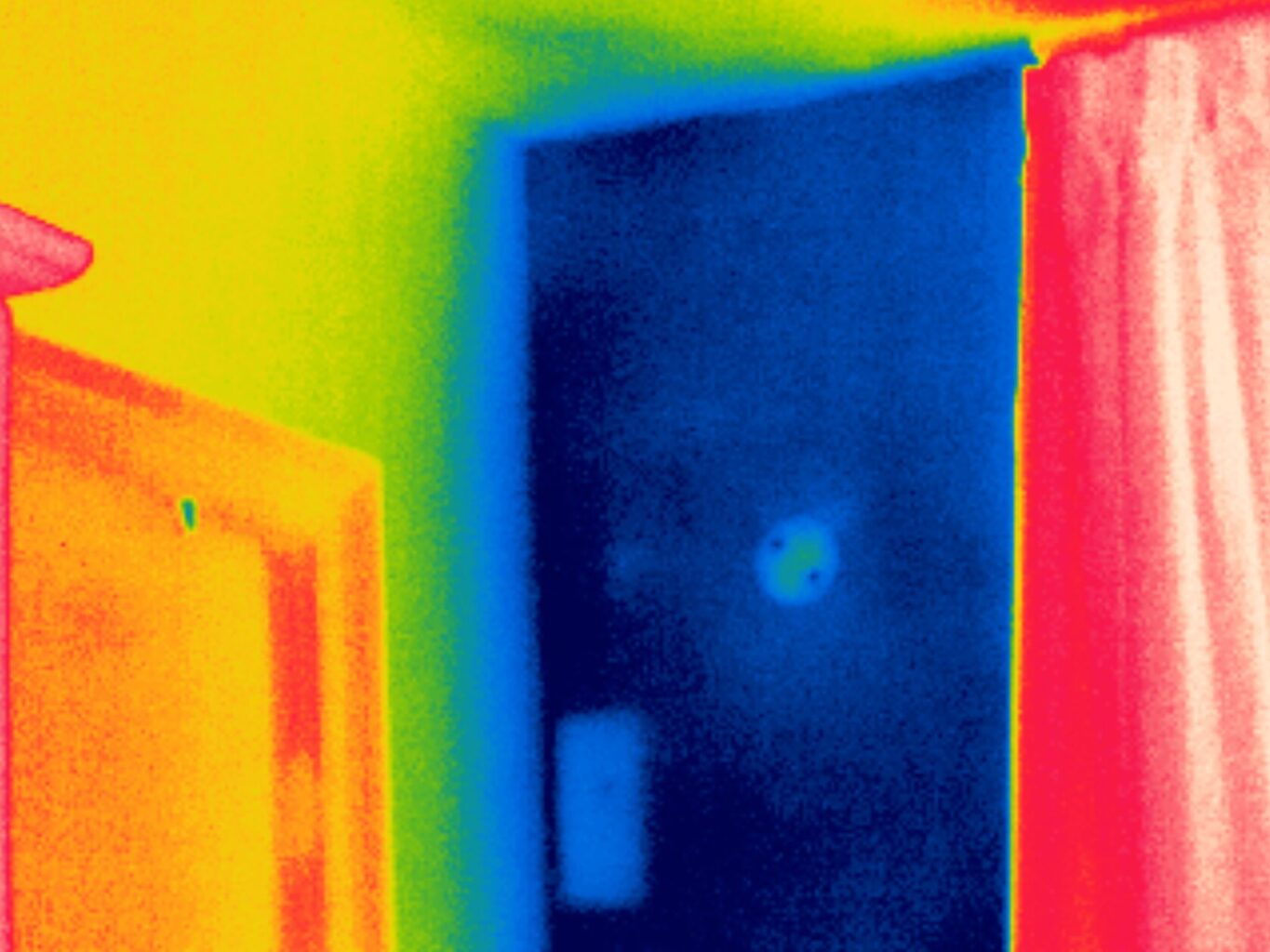 Missing insulation from infrared imaging survey scan