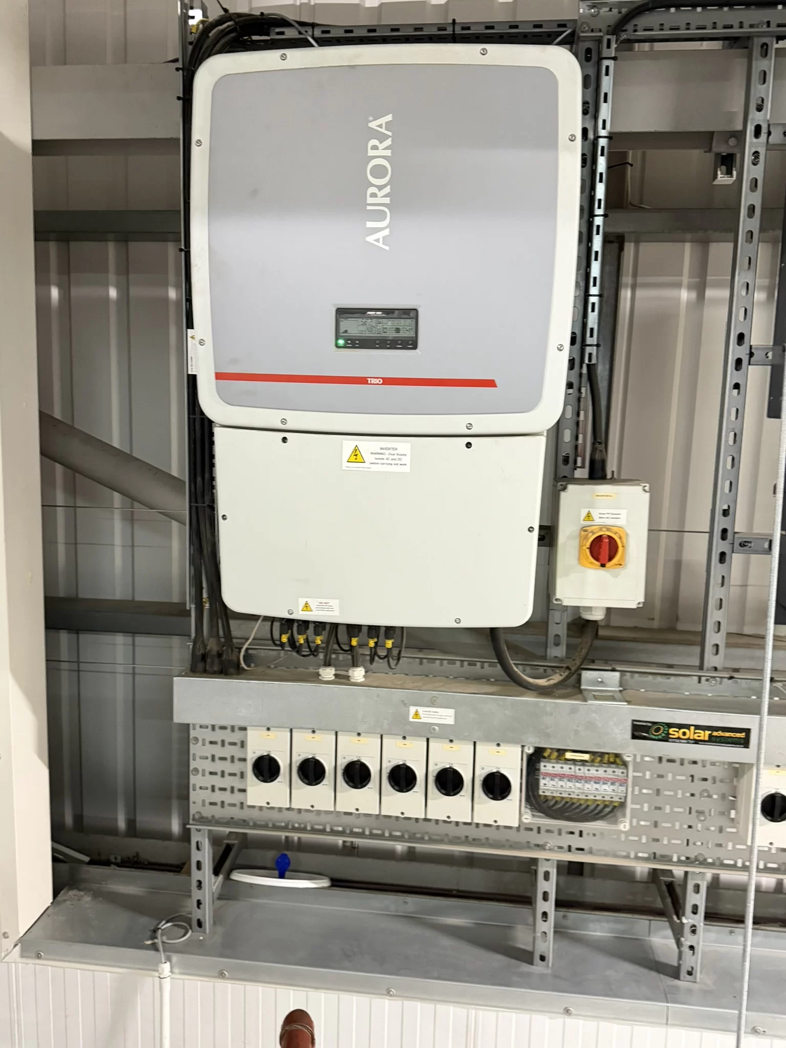 IMG_1303 Aurora Trio | TRIO27.6-TL-OUTD-S2X-400